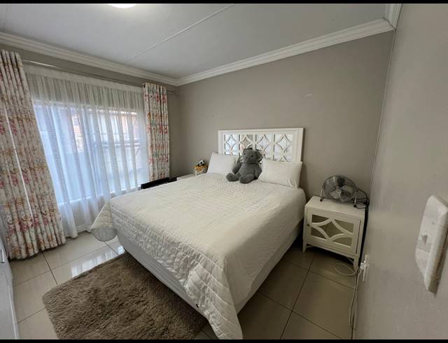 3 BEDROOM HOUSE FOR SALE IN WOODHILL ESTATE